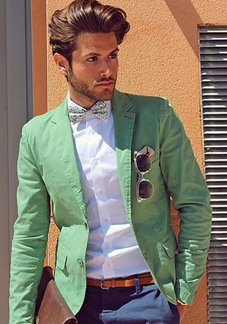 ライムグリーンジャケット ネイビーパンツの着こなし 春 メンズ Italy Web